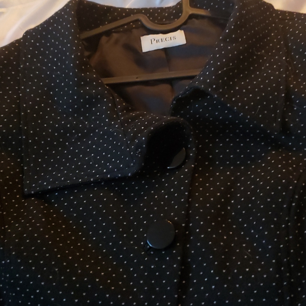 Blazer - Picture 5 of 16